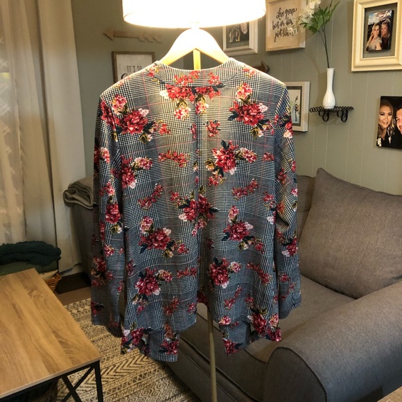 Floral Blazer - Picture 4 of 5